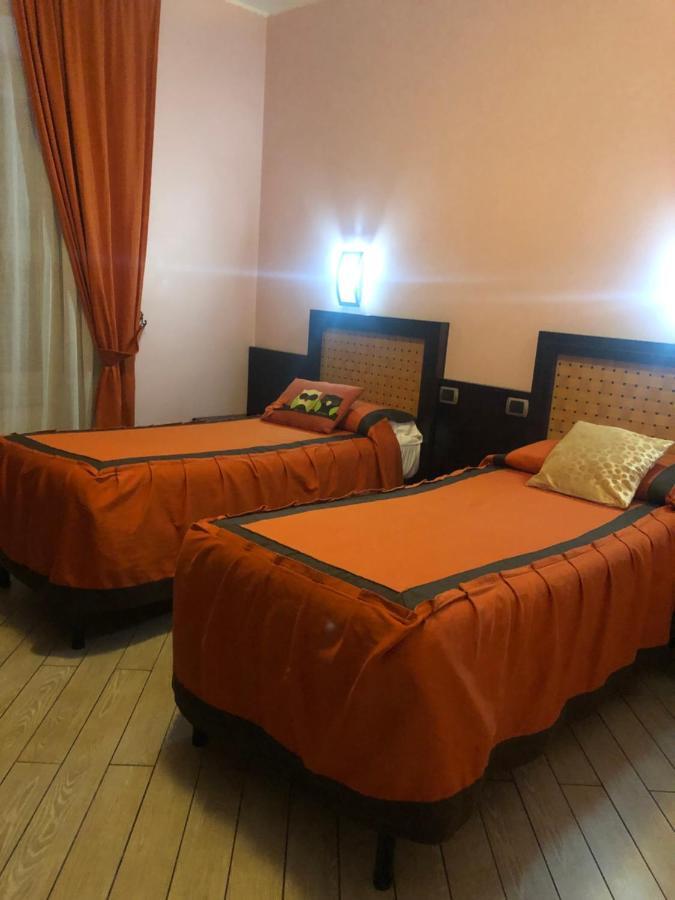 Rental In Rome 2000 Luaran gambar